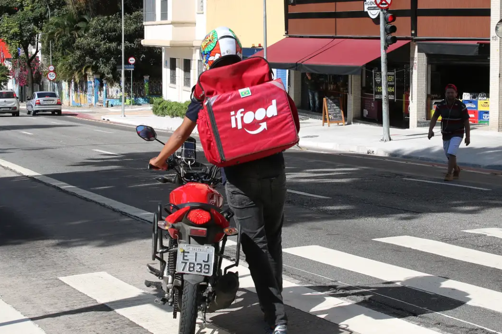 entregador ifood motoboy