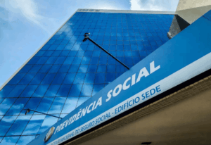 Seguro-desemprego não adia período de graça do INSS, decide STJ