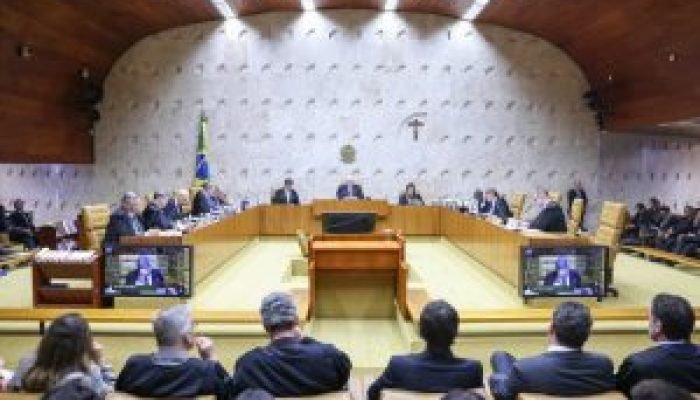 Plenário entendeu que aplicações não devem integrar cálculo para cobrança de PIS/Cofins