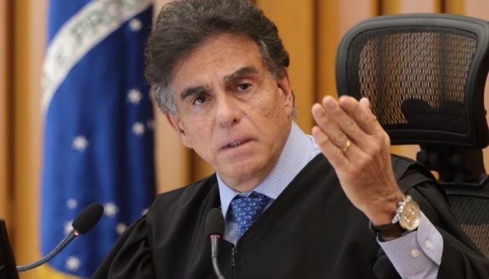 ministro vieira de mello filho durante sessão do pleno