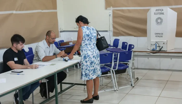 Eleitorado definiu governadores em 20 estados no primeiro turno das eleições 2026