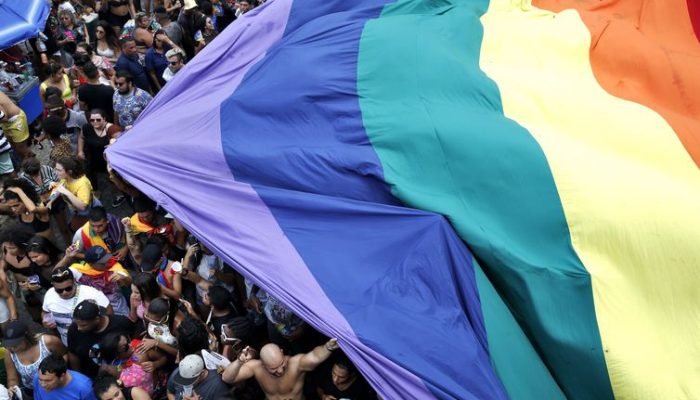 Evento terá atendimentos sobre trabalho, saúde e cidadania da população LGBTQIA+