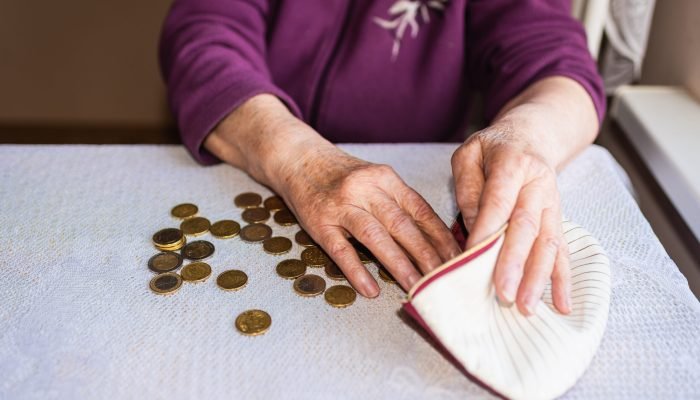 Lei só admite penhora do vencimento de quem recebe mais de 50 salários mínimos